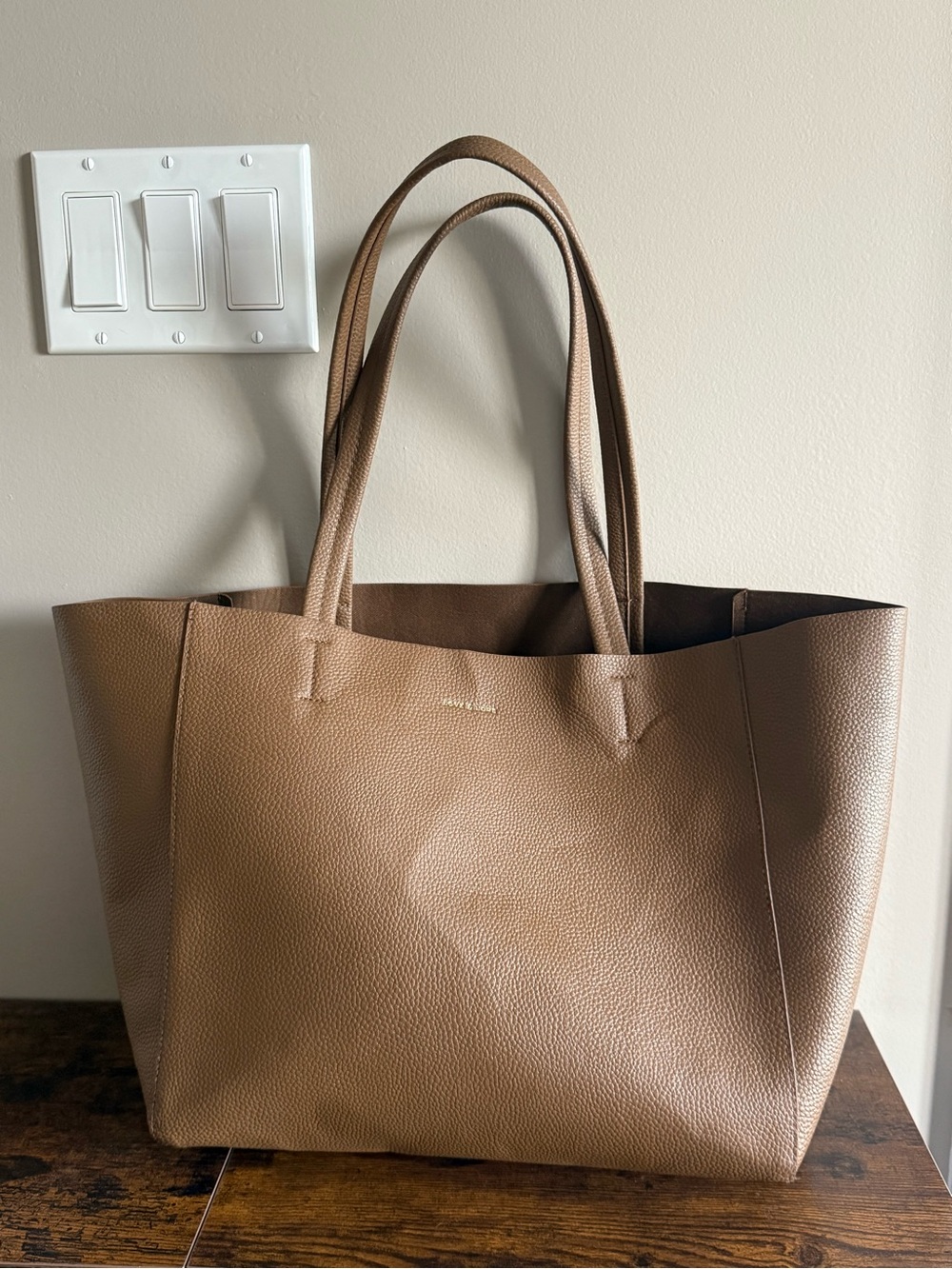 Classic Brown Leather Tote Bag (flaw on back)